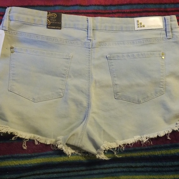 Hollywood and Vine High Waisted Denim Shorts - Picture 3 of 3